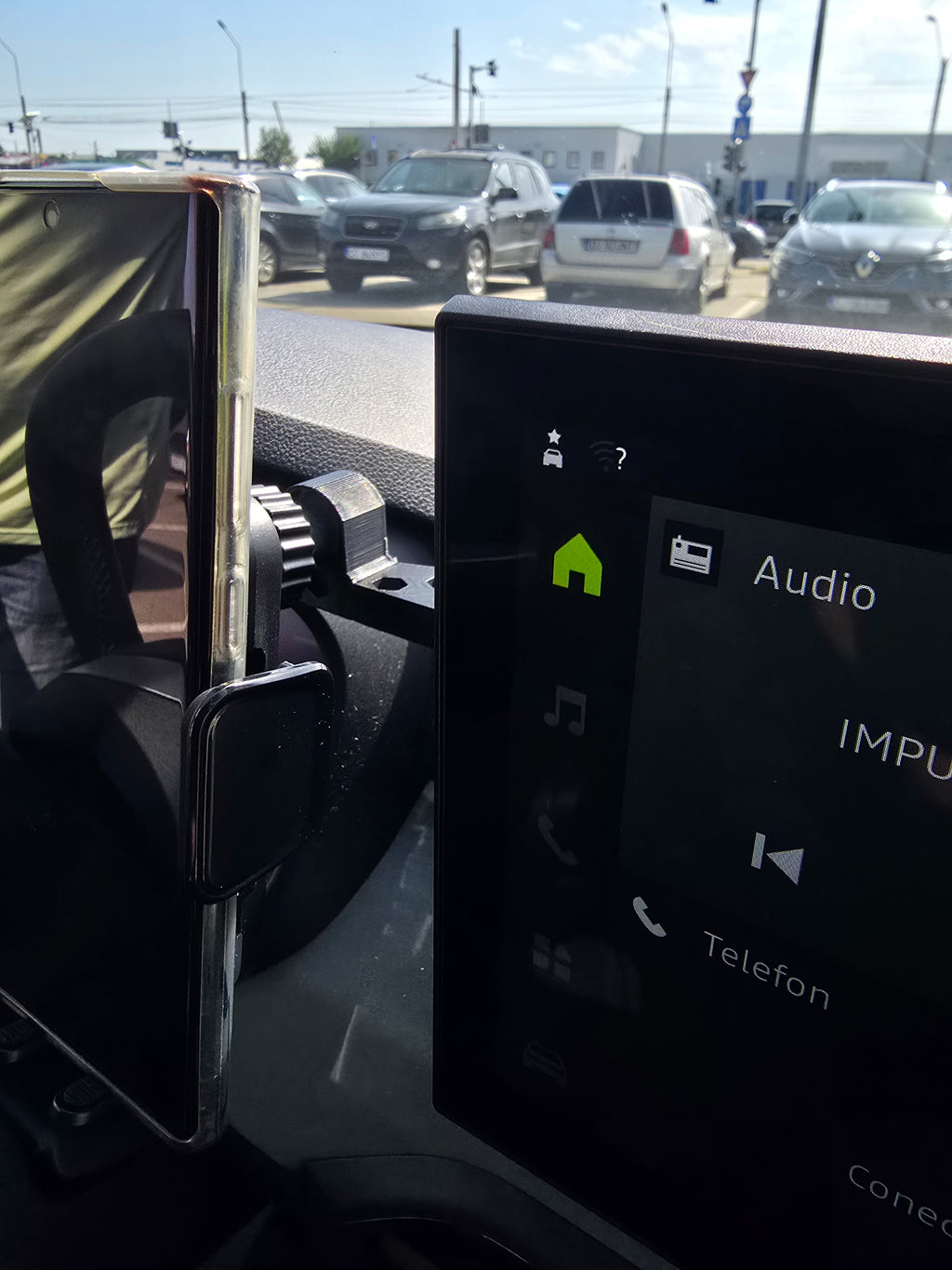 Suport telefon dedicat Dacia Logan 3